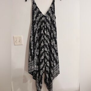 Japna Monochrome Floral Patterned Top